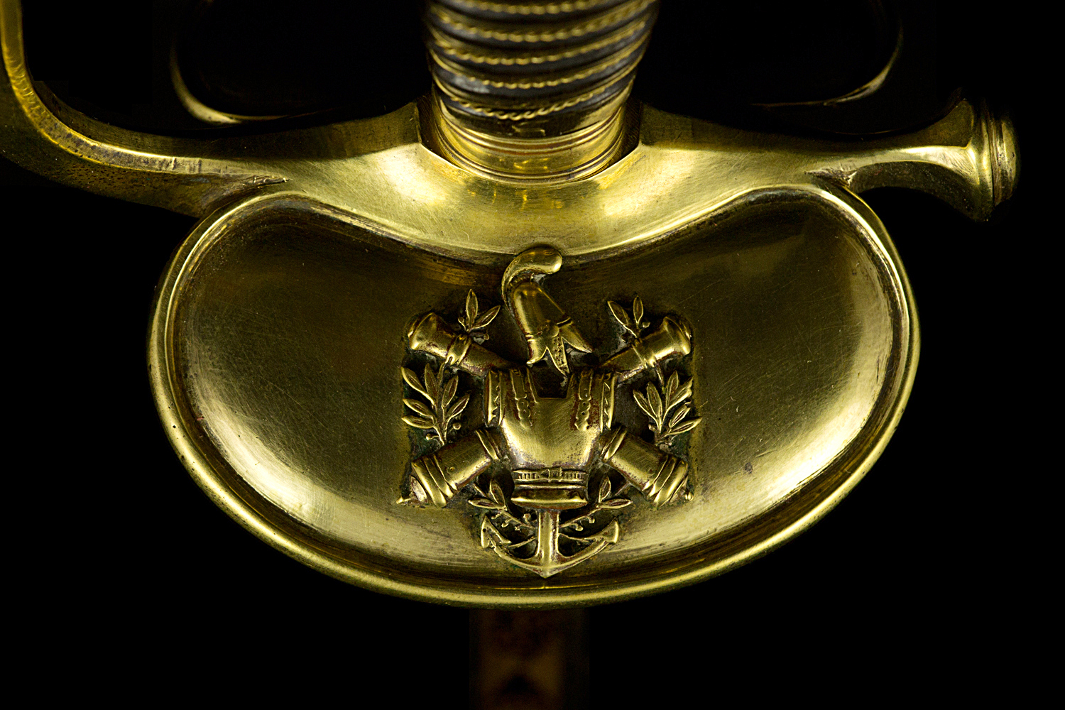 S000039_French_Polytechnique_Smallsword_Detail_Shell_Obverse