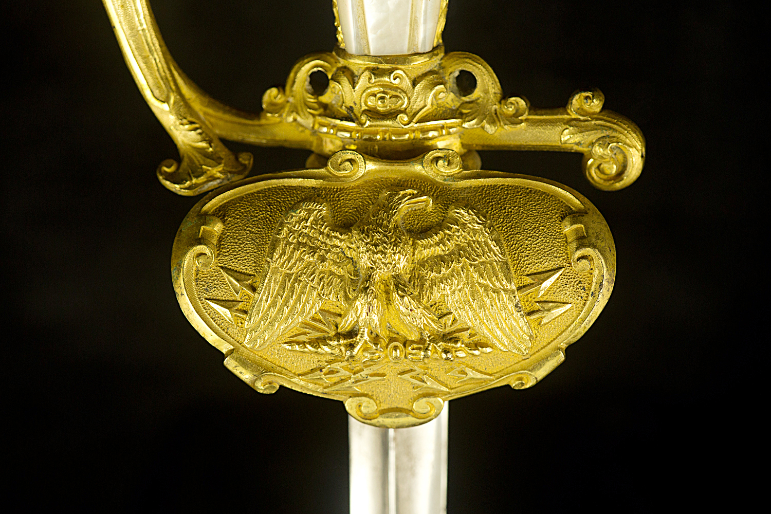 S000065_French_Poudre_Salpetre_Smallsword_Detail_Shell_Obverse