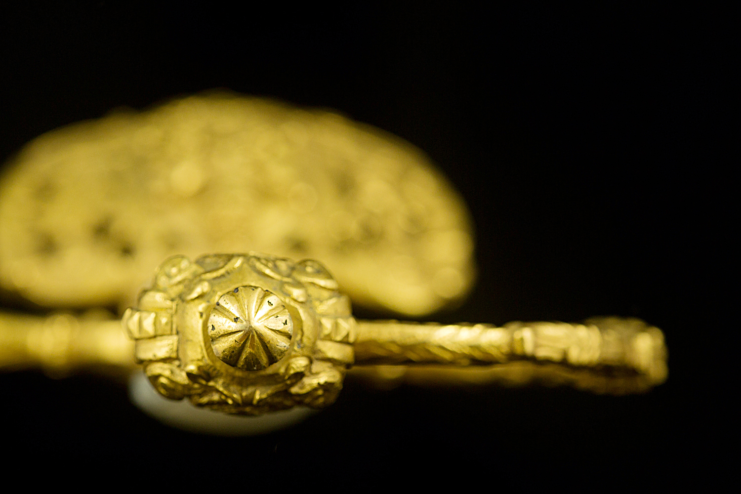 S000068_Vatican_Smallsword_Detail_Hilt_Pommel