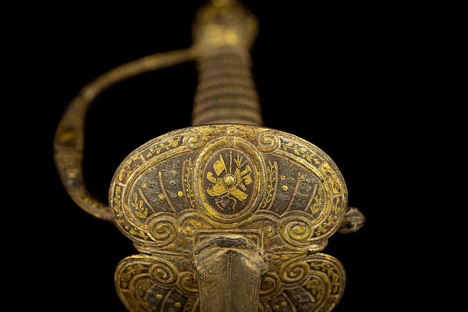 S000100_French_Smallsword_Detail_Shell_Obverse