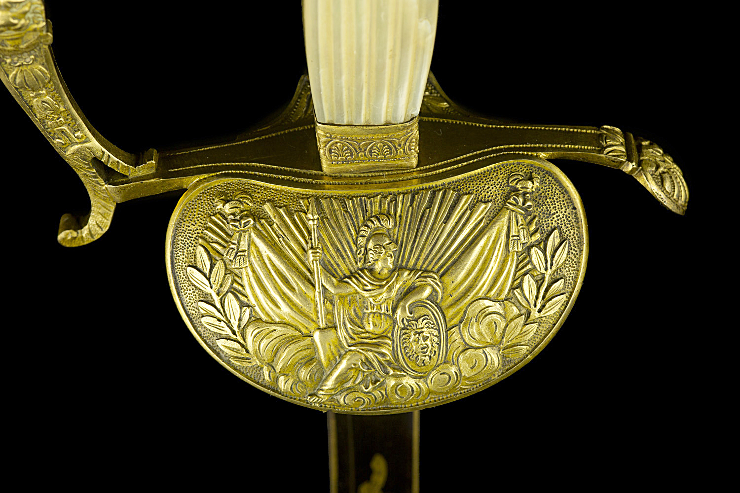 S000111_French_Superior_Officer_Smallsword_Detail_Shell_Obverse