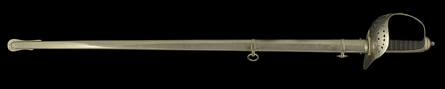 S000182_British_GVR_Sword_Full_Obverse_With_Scabbard